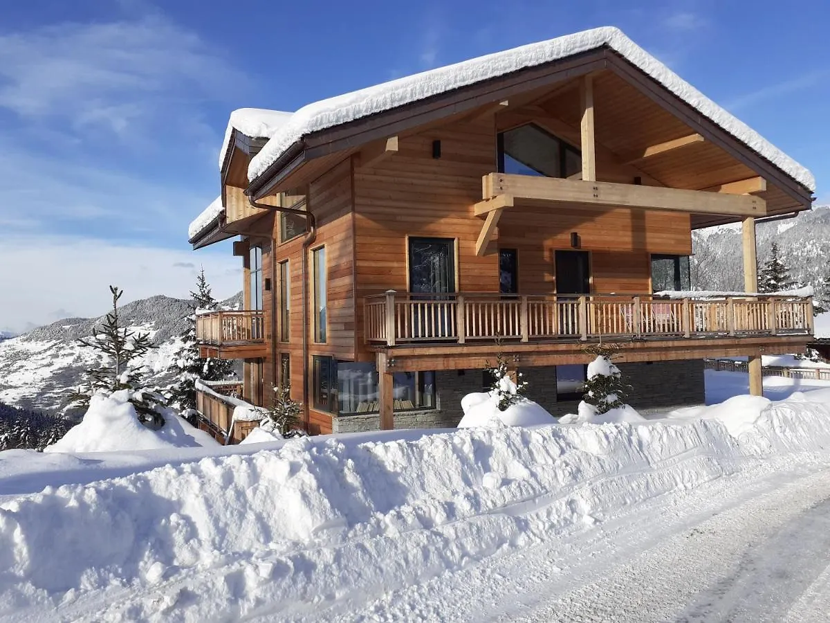 Chalet 360° Courchevel - Ski In, Ski Out Villa France