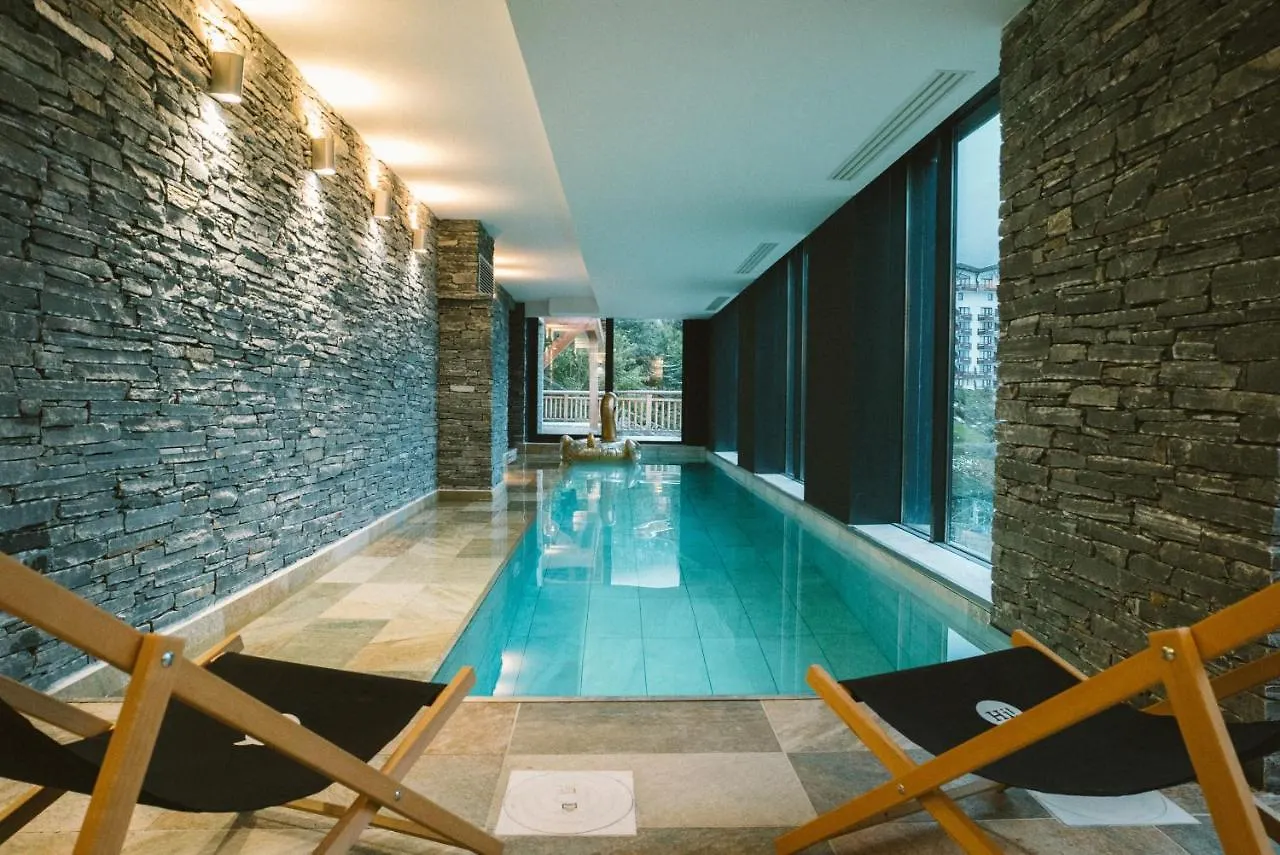 Chalet 360° Courchevel - ski in, ski out Villa